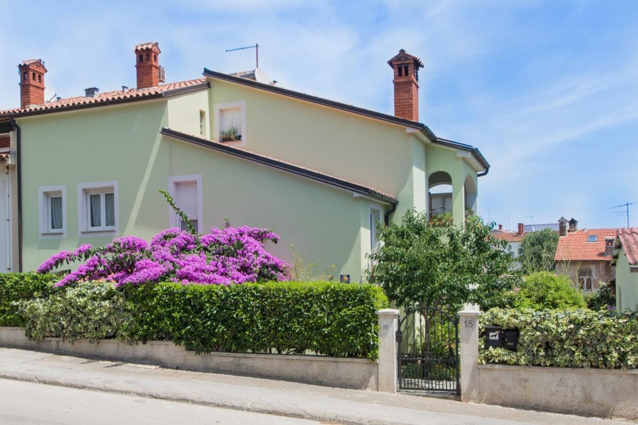 Piccola Pineta Apartment Pula Bagian luar foto