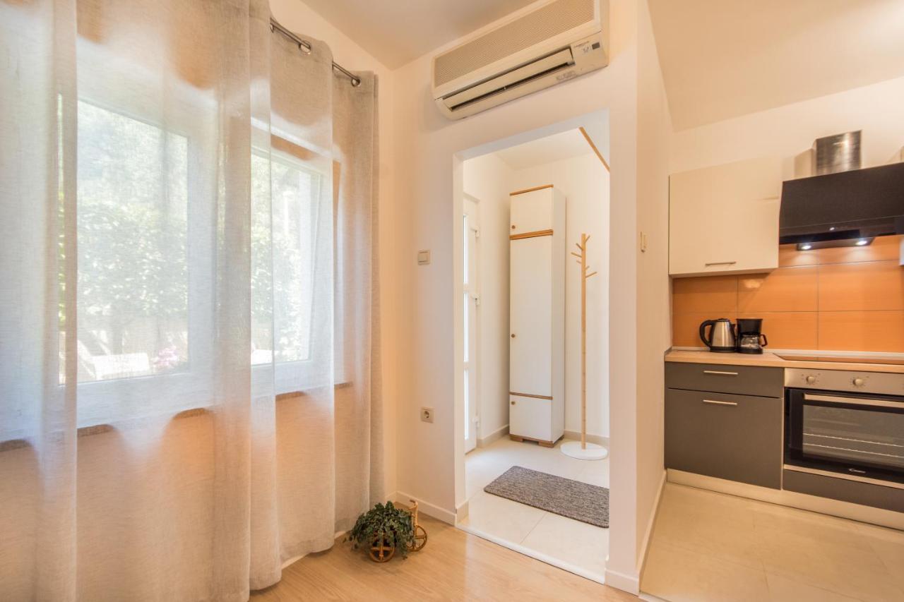 Piccola Pineta Apartment Pula Bagian luar foto