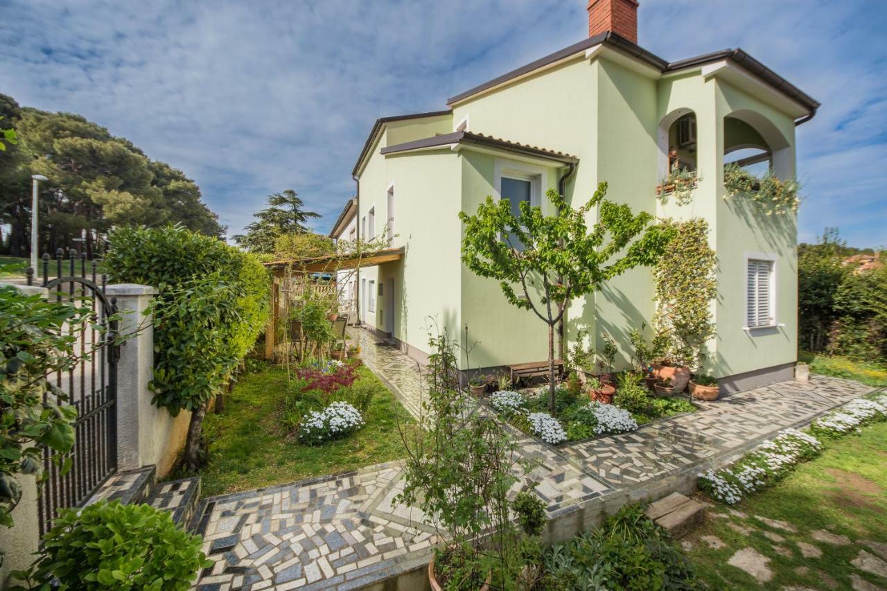 Piccola Pineta Apartment Pula Bagian luar foto